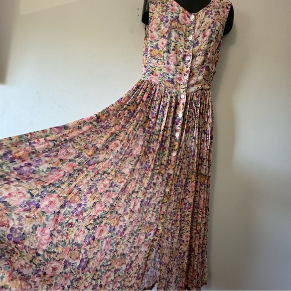 Vintage x Daiquiri Pink Tan Pleated V-Neck Maxi Sundress - Picture 4 of 8